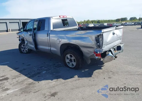 2017 Toyota Tundra Sr5 Plus 5.7L V8 z USA, uszkodzony, nr VIN 5TFUY5F1XHX588306